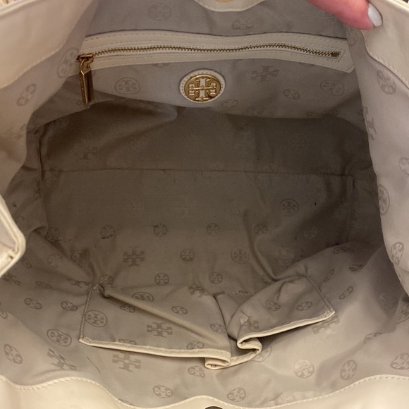 Tory Burch designer bag - Picture 8 of 9